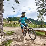 Peaceful Near Arboretum Volcji Potok Apartament Radomlje