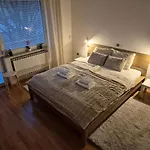 Peaceful Near Arboretum Volcji Potok Apartament *