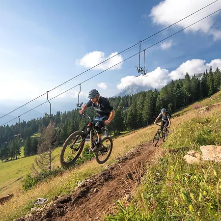 Peaceful Near Arboretum Volcji Potok 아파트 *