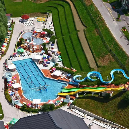 Peaceful Near Arboretum Volcji Potok Apartmán *