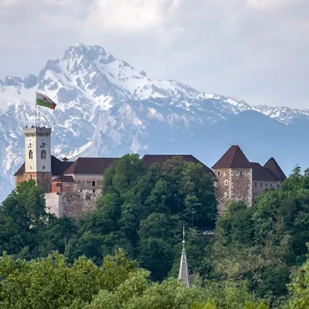 Peaceful Near Arboretum Volcji Potok *