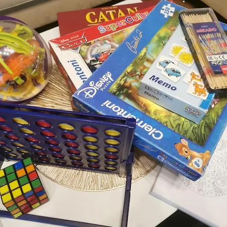 Peaceful Near Arboretum Volcji Potok 아파트