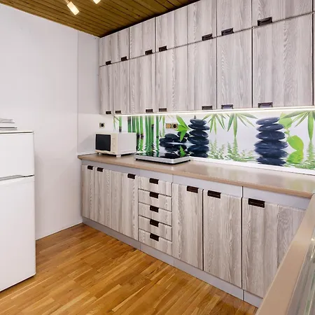 Artemida Near Arboretum&golf Radomlje